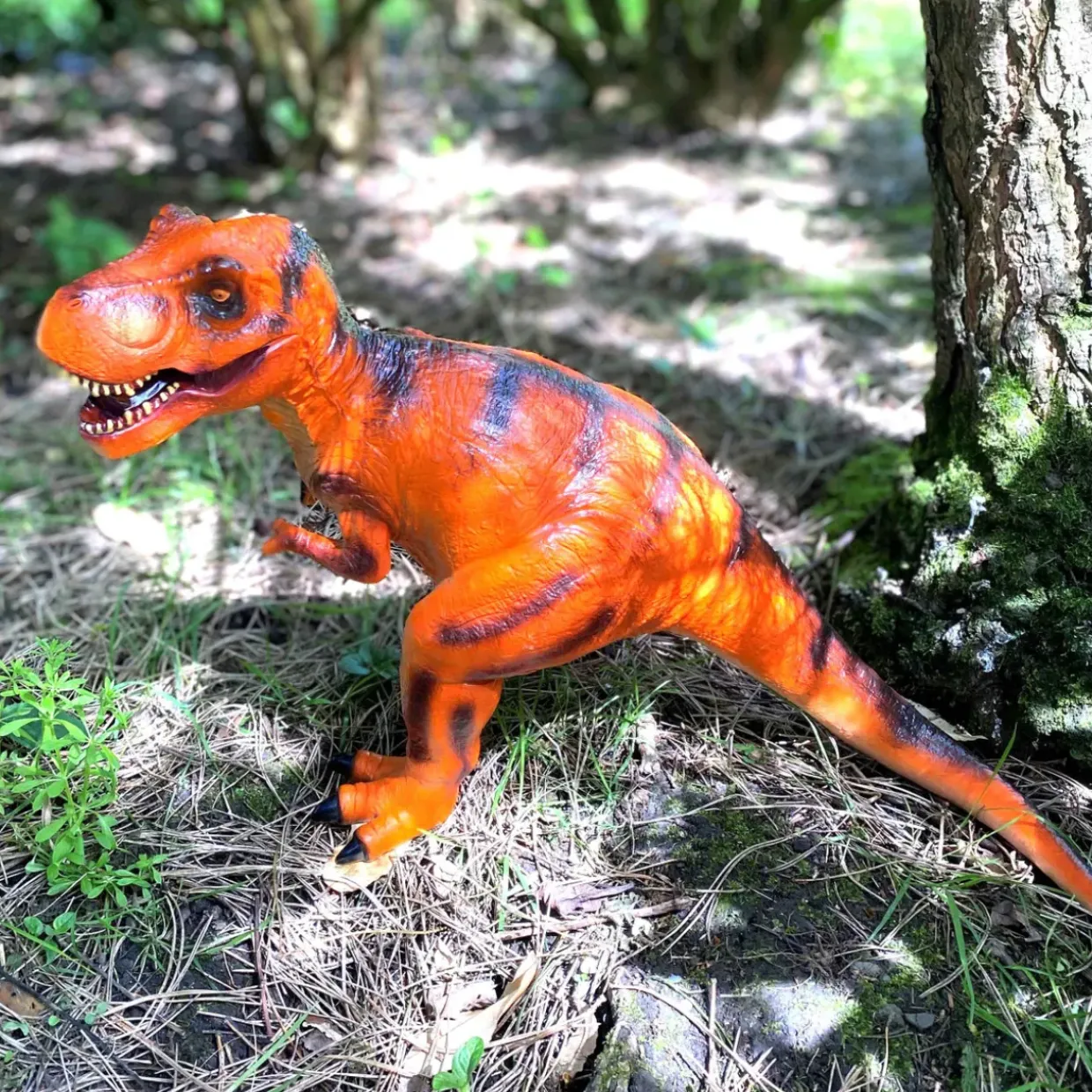 22 inch Jumbo Soft Red T-REX