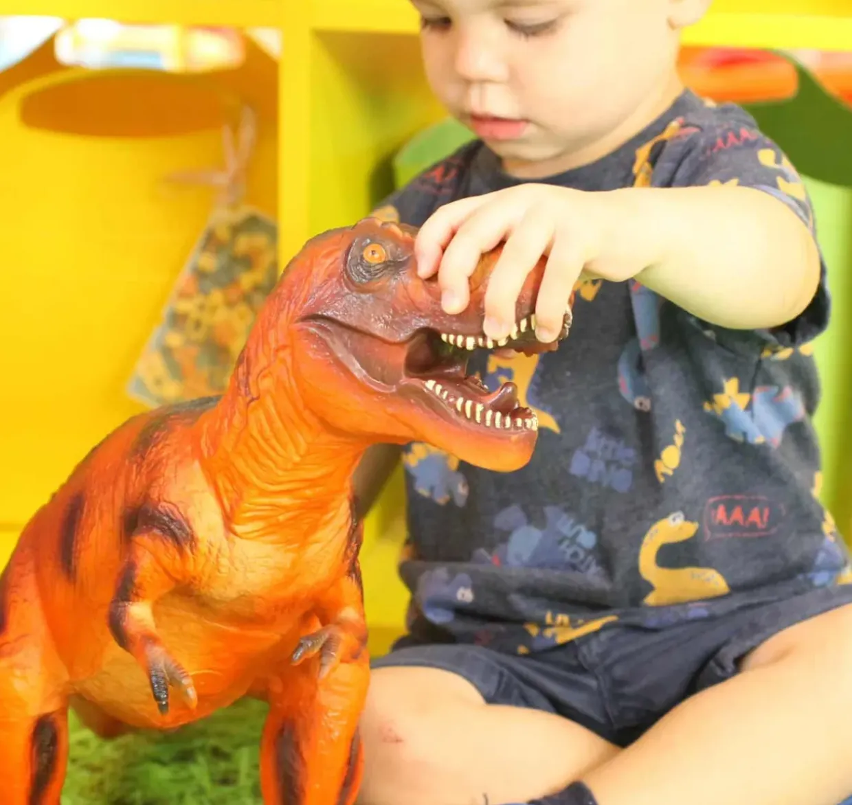 22 inch Jumbo Soft Red T-REX