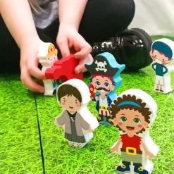 Multicultural Wooden Figures Set - 8 Pieces