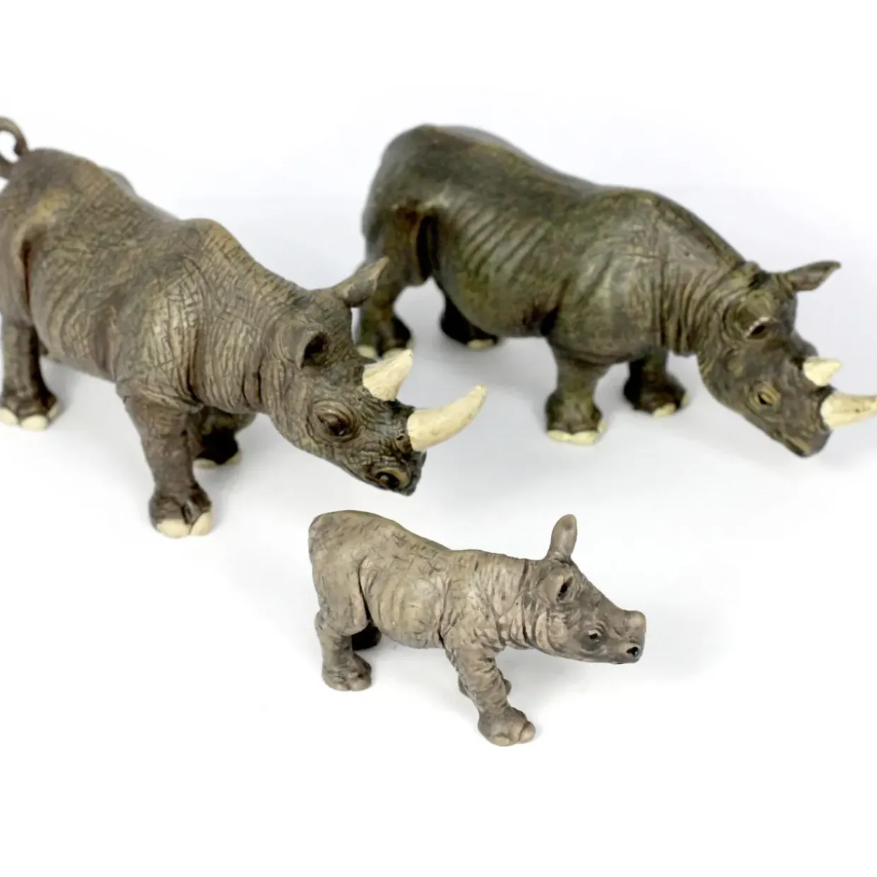 32pc Small World Safari Animals - Perfect for Early Learning and Creative Play
