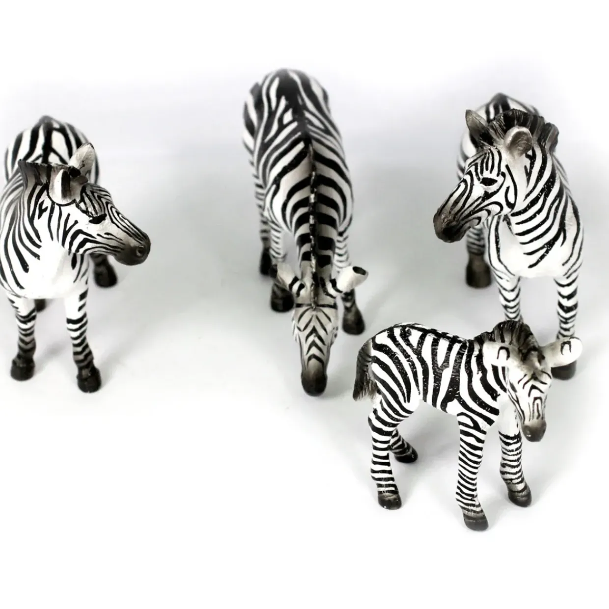 32pc Small World Safari Animals - Perfect for Early Learning and Creative Play