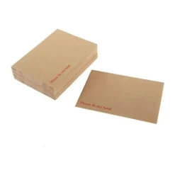 Q-Connect C4 Envelopes Board Back Peel and Seal 115gsm Manilla (Pack of 125)