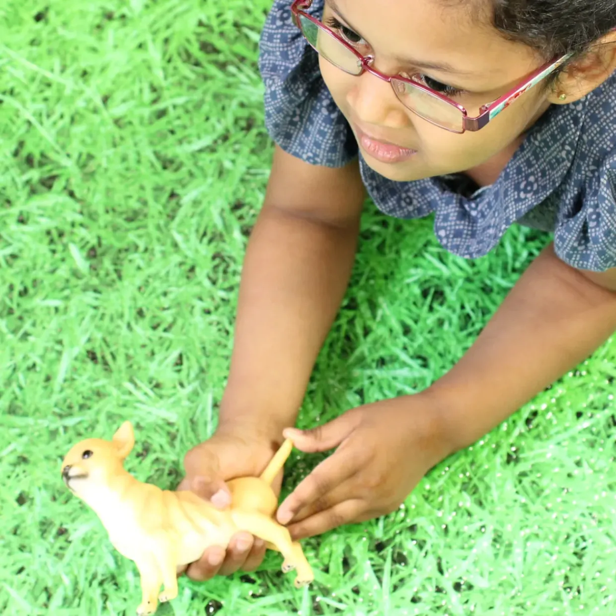 Small World Soft Feel Chihuahua - 7 Inch